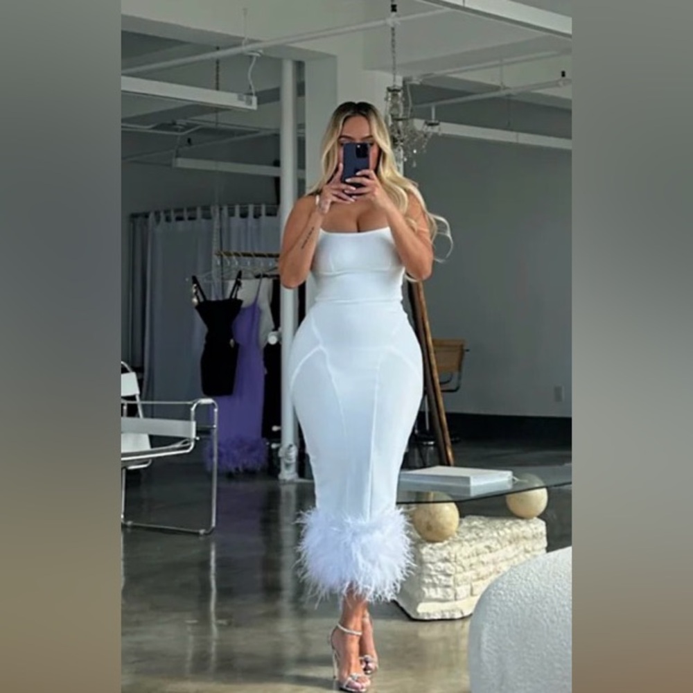 Elegant Feather-Hem Bodycon Dress in White